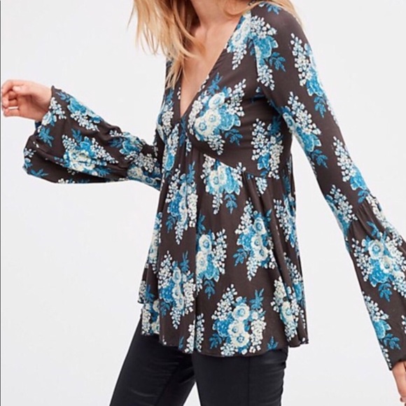 Free People Top - Picture 1 of 7